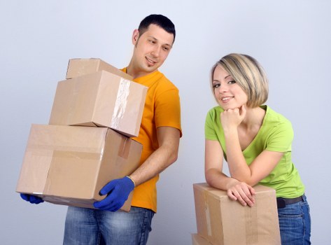 Risk assessment in progress for a man and van job with protective moving practices